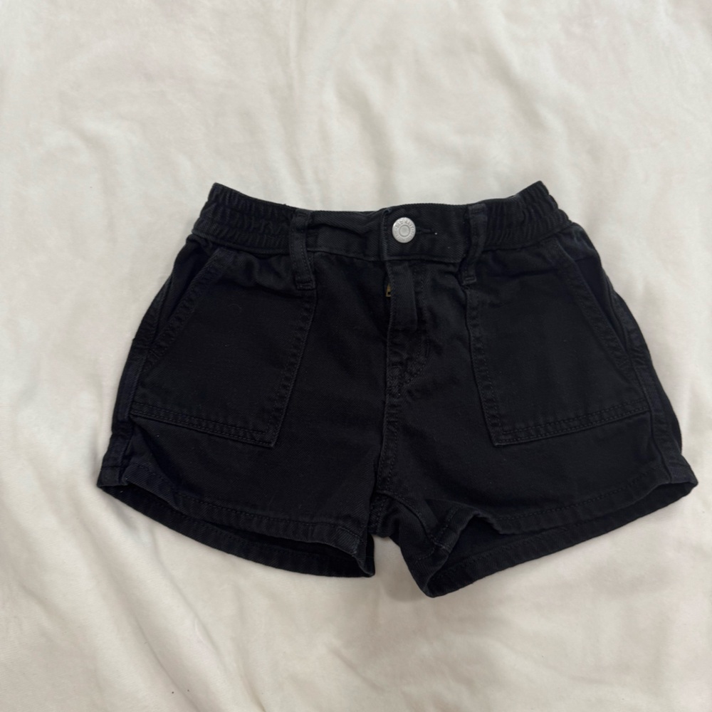 Old Navy little girls shorts. Size S(6-7)